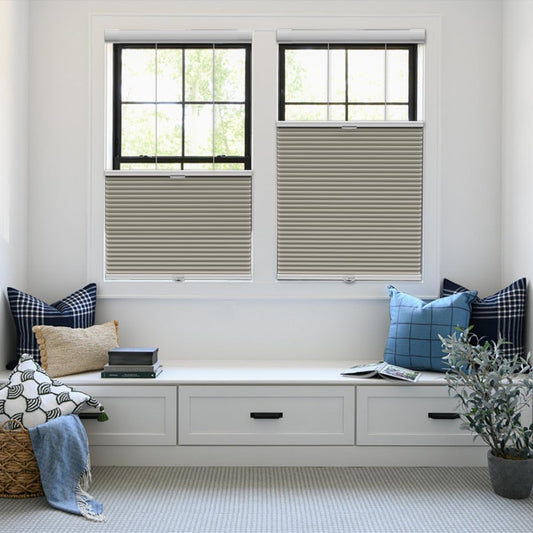 Etokfoks 67in W Gray Blackout Shades Cellular Blinds for Indoor Windows with Top Down Room